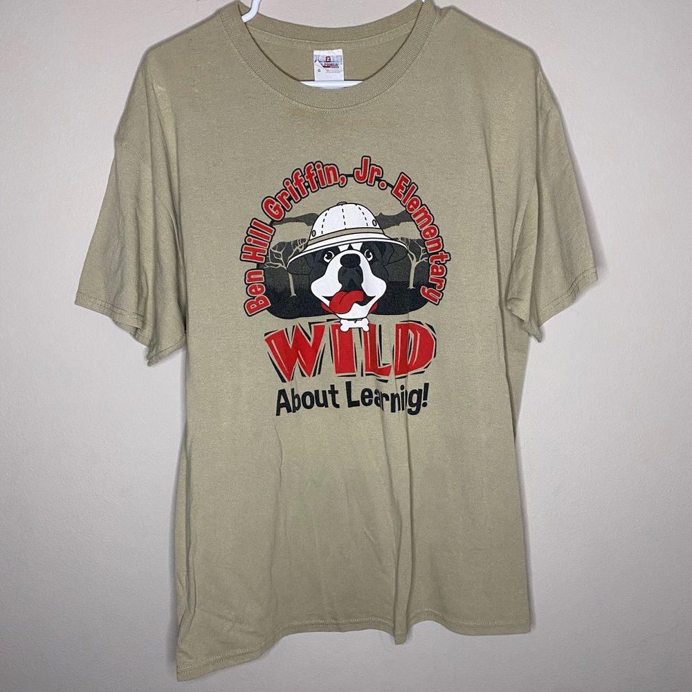 graphic t shirt